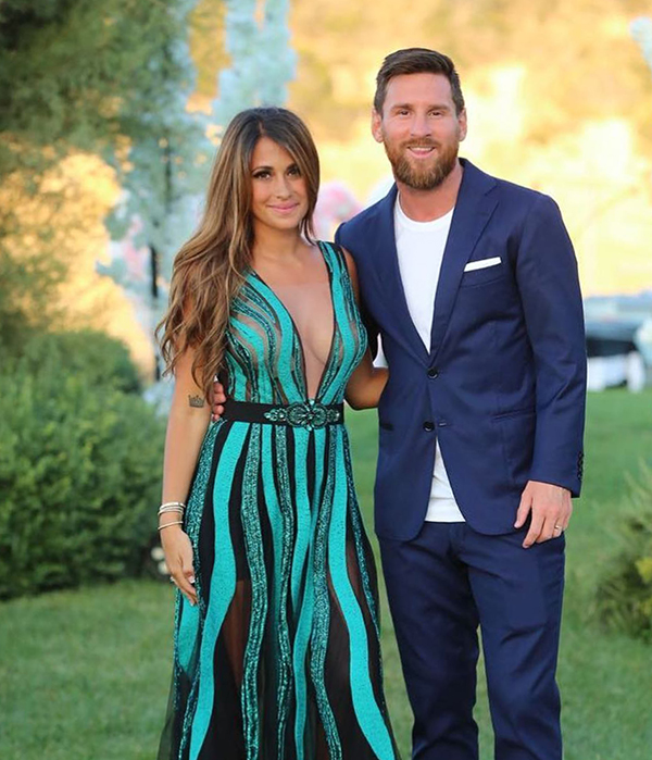 Hình ảnh vợ chồng Messi đi sự kiện